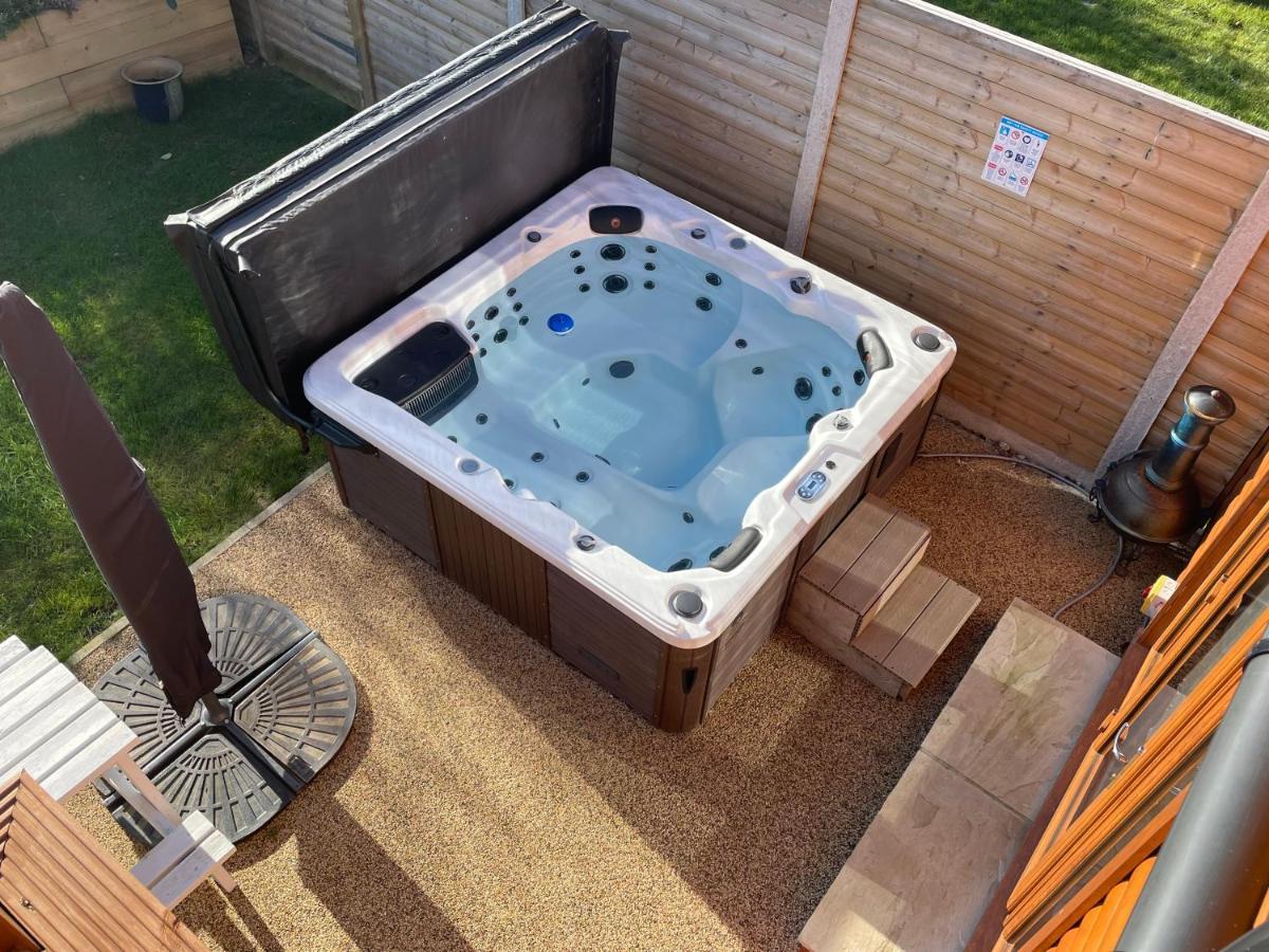 31 Cherry East Riding Of Yorkshire Hot Tub & Fishing Garton Екстер'єр фото